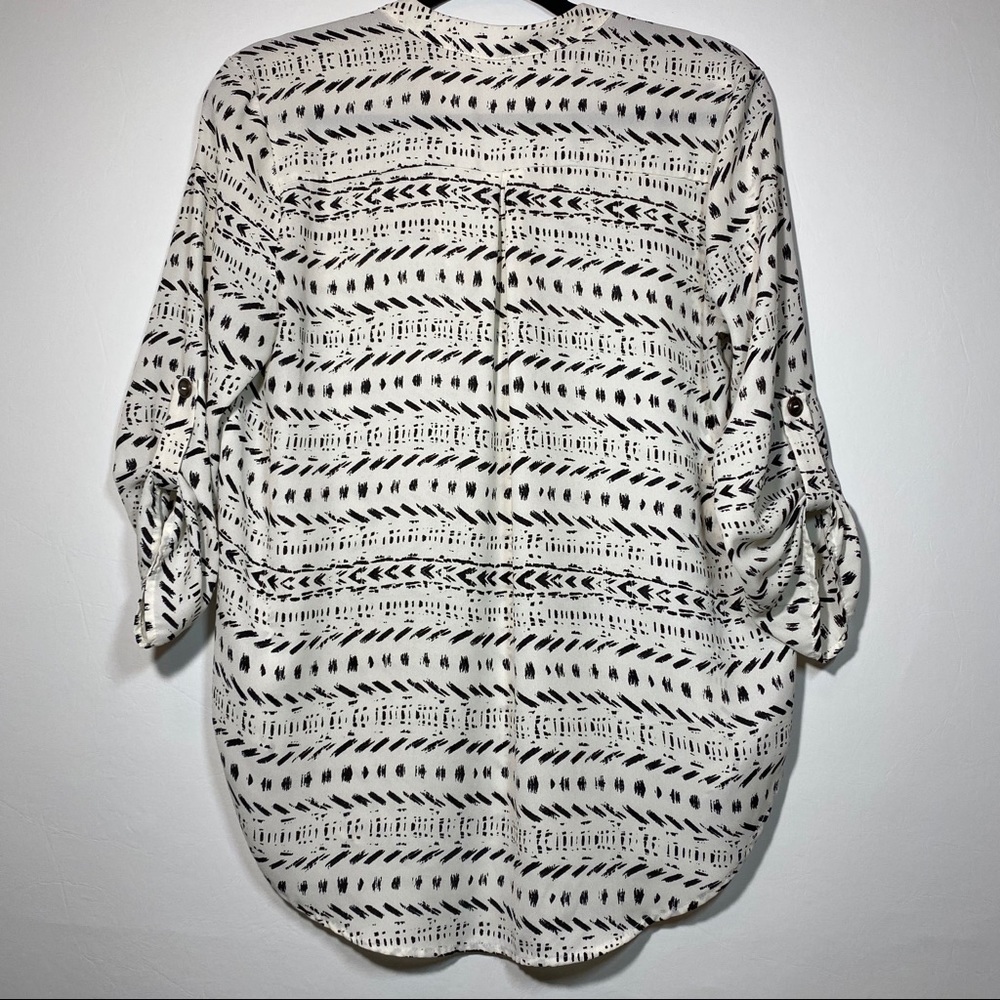 Light summer blouse - Picture 2 of 4